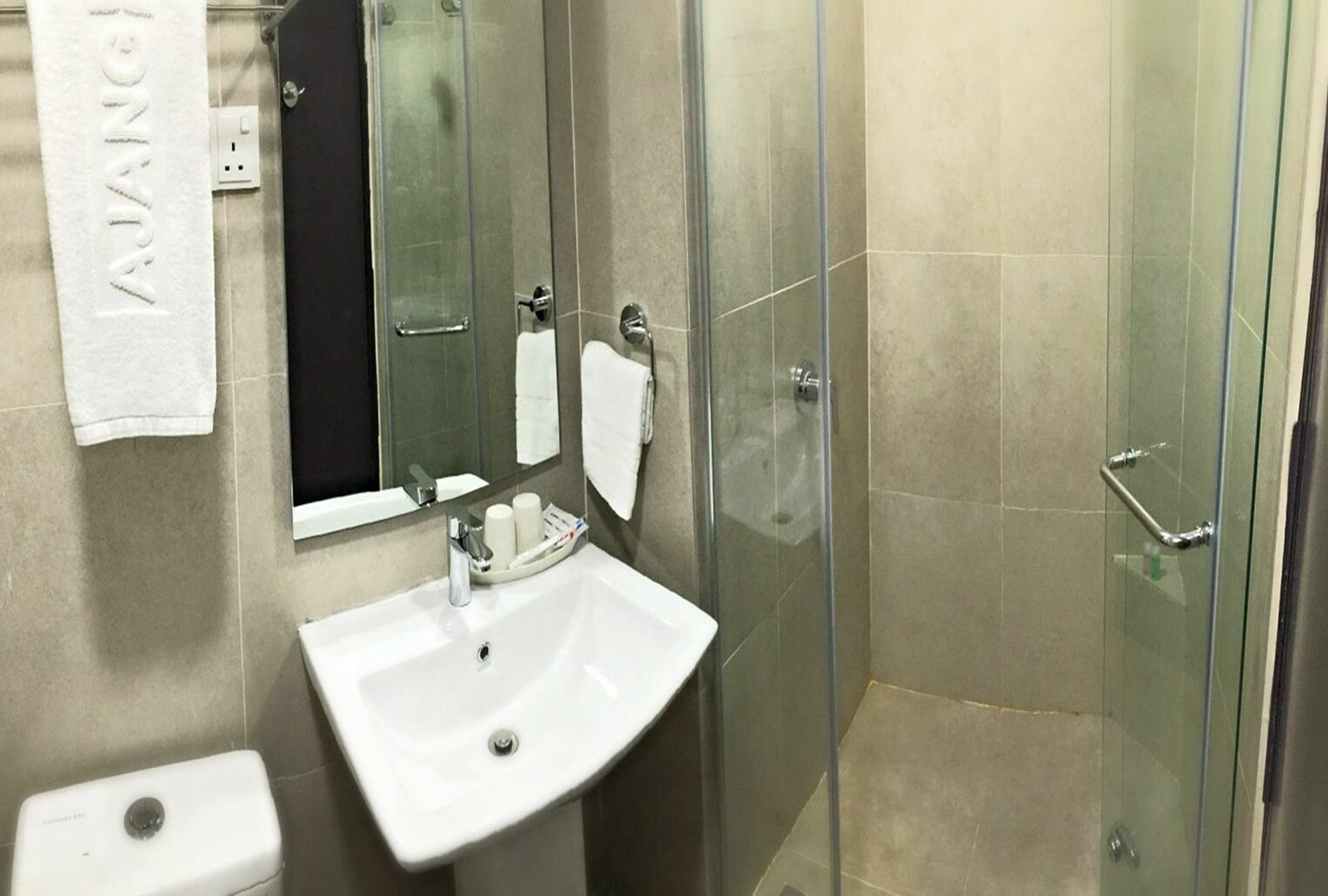 Ajang Hotel Miri Exterior photo